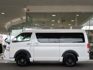 ハイエースワゴン１０人乗り　車中泊できる街乗り仕様車