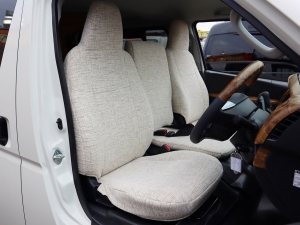 ハイエースバンDX　4WD　ディーゼル　キャンピング　車中泊　