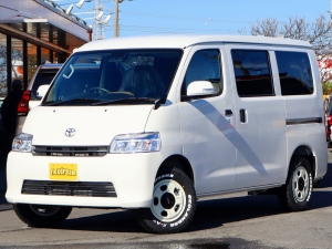 タウンエースアウトドア　キャンプ　車中泊　バンライフ　１BOX　ベッド　キャンピングカー