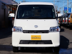 タウンエースアウトドア　キャンプ　車中泊　バンライフ　１BOX　ベッド　キャンピングカー