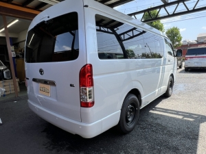 ハイエースワゴン１０人乗り　車中泊できる街乗り仕様車