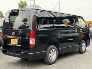 ハイエースバンキャンプ　アウトドア　レジャー　４ＷＤ　ＳＵＶ