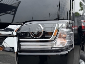 ハイエースバンキャンプ　アウトドア　レジャー　４ＷＤ　ＳＵＶ