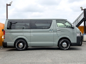 ハイエースバンキャンプ　アウトドア　レジャー 車中泊