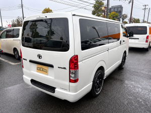 ハイエースバンキャンプ　アウトドア　レジャー　４ＷＤ　ＳＵＶ