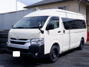 ハイエースＶスパロン　4WD　ディーゼル