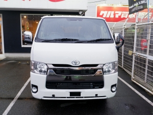 ハイエースバン特別仕様車ダークプライム2
