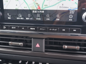 トライトン三菱ピックアップトラック　トライトン