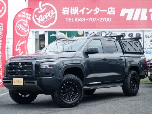 トライトン三菱ピックアップトラック　トライトン