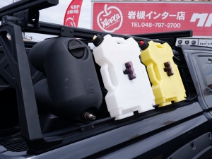 トライトン三菱ピックアップトラック　トライトン