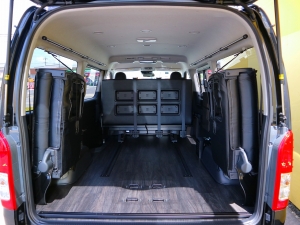 ハイエースワゴン新車：ハイエースワゴン