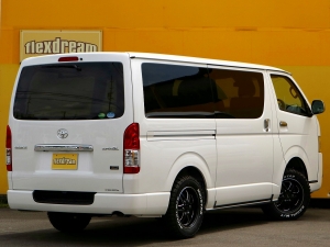 ハイエースバン新車：ハイエースバン４ＷＤ