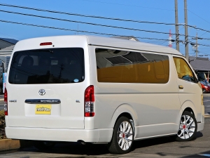 ハイエースワゴン新車：ハイエースワゴン２ＷＤ