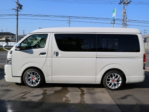 ハイエースワゴン新車：ハイエースワゴン２ＷＤ