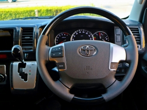 ハイエースワゴン新車：ハイエースワゴン４ＷＤ