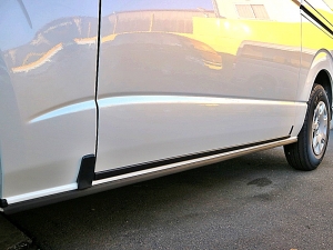 ハイエースワゴン車中泊　ライトキャンパー　前向き9名乗車