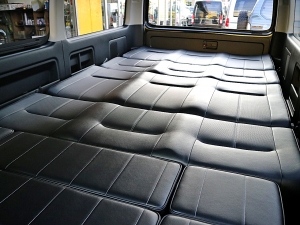 ハイエースワゴン車中泊　ライトキャンピング　ベッドキット