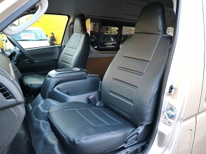 ハイエースバンスパロン　4WD　ディーゼル　新車コンプリート　