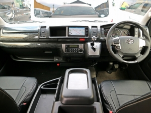 ハイエースワゴン新車：ハイエースワゴン　グランドキャビン　２ＷＤ