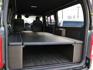 ハイエースバン新車　ハイエースバン　４ＷＤ　即納車