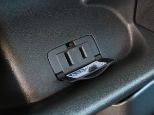 ハイエースワゴン車中泊　キャンプ仕様　アウトドア