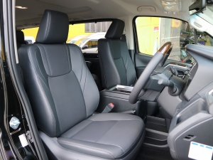 ハイエースワゴン新車アウトレット東京モーターショー　ハイエース300系　新型