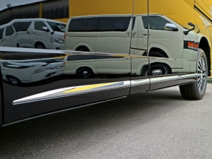 ハイエースワゴン新車アウトレット東京モーターショー　ハイエース300系　新型