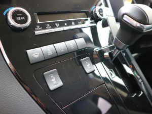 ハイエースワゴン新車アウトレット東京モーターショー　ハイエース300系　新型