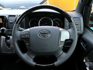 ハイエースバン新車　ハイエースバン　２ＷＤ　即納車