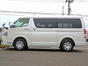 ハイエースワゴン車中泊　ピクニック　ベッドキット