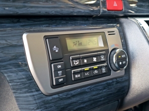 ハイエースワゴン新車コンプリート　ハイエースワゴン２ＷＤ
