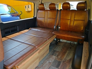 ハイエースワゴン車中泊　ピクニック　ベッドキット