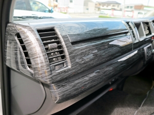 ハイエースワゴン１０人乗り　新車カスタム