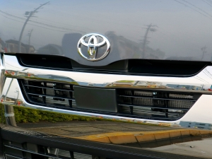 ハイエースバン特別仕様車ダークプライム2