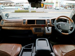 ハイエースワゴン10人乗り 車中泊できるライトキャンピングカー