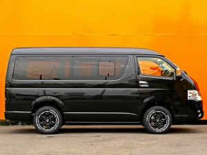 ハイエースワゴンワゴン　車中泊　ベッド　キャンピングカー