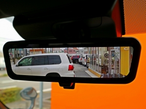 ハイエースバン車中泊　バンライフベッド　キャンピングカー