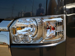 ハイエースバン一部改良後 安全装備追加 特別仕様車　カスタム