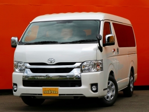 ハイエースワゴンキャンプ　車中泊　アウトドア　レジャー　内装架装