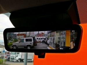 ハイエースワゴンキャンプ　車中泊　アウトドア　レジャー　内装架装