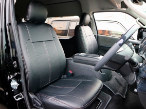ハイエースワゴンキャンプ　車中泊　アウトドア　レジャー　内装架装