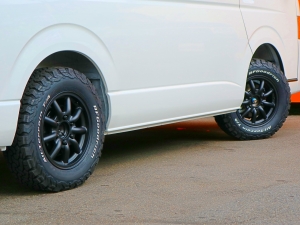 ハイエースワゴンキャンプ　車中泊　アウトドア　レジャー　内装架装