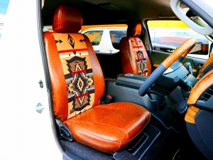 ハイエースワゴンキャンプ　車中泊　アウトドア　レジャー　内装架装