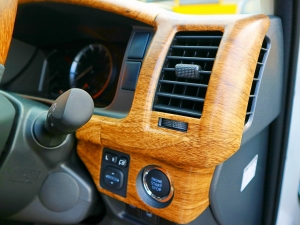 ハイエースワゴンキャンプ　車中泊　アウトドア　レジャー　内装架装