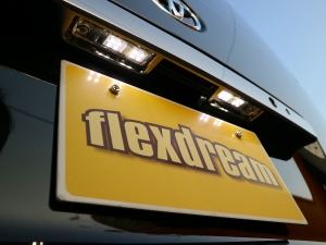 ハイエースバンキャンプ　車中泊　アウトドア　レジャー　内装架装