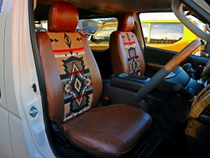 ハイエースバンキャンプ　車中泊　アウトドア　レジャー　内装架装