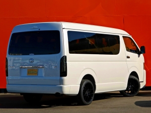 ハイエースワゴンキャンプ　車中泊　アウトドア　レジャー　内装架装