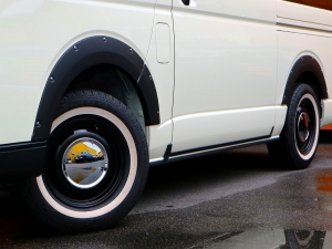 ハイエースバンキャンプ　車中泊　アウトドア　レジャー　内装架装