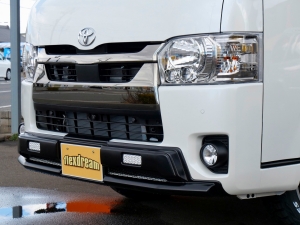 ハイエースバンキャンプ　車中泊　アウトドア　レジャー　内装架装