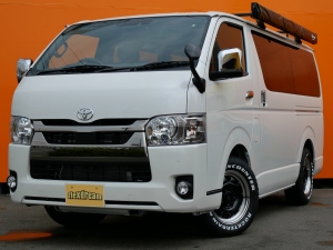 ハイエースバンキャンプ　車中泊　アウトドア　レジャー　内装架装